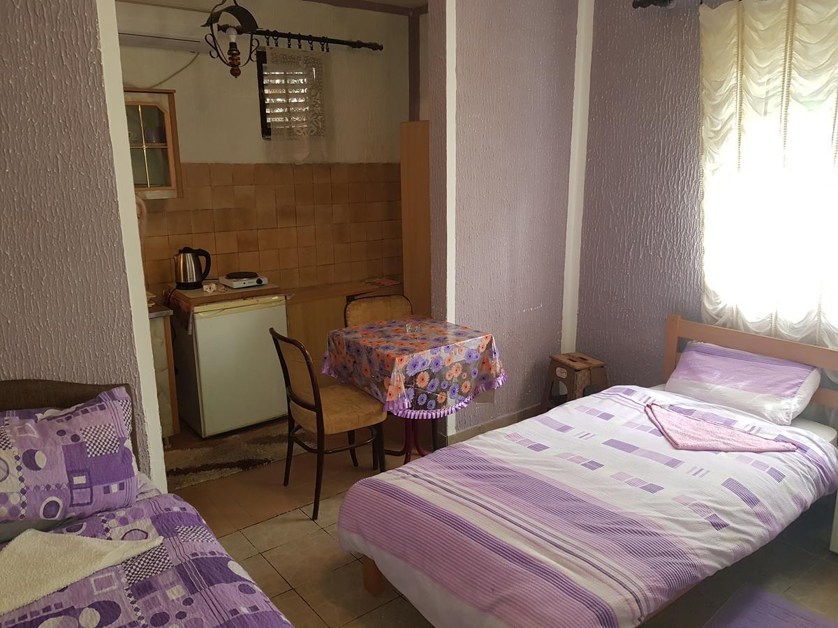Guest House Dragomir Sutomore Exterior photo