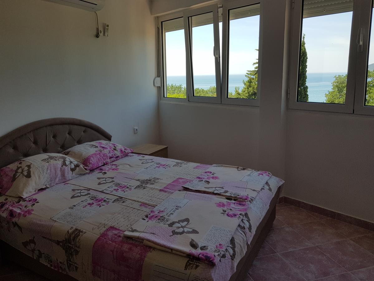 Guest House Dragomir Sutomore Exterior photo